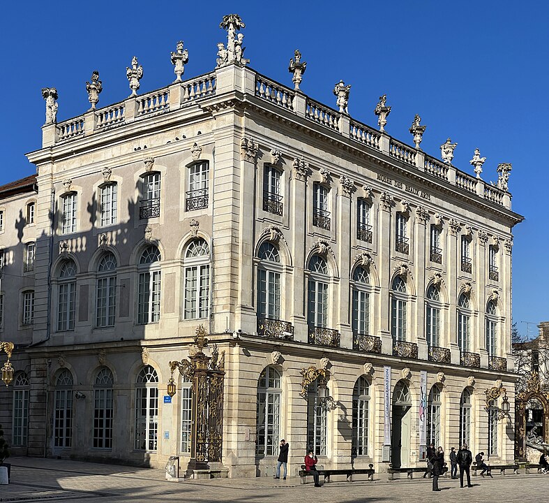 Nancy à vélo - musee beaux arts - eurocycles location et vente de vélo à nancy